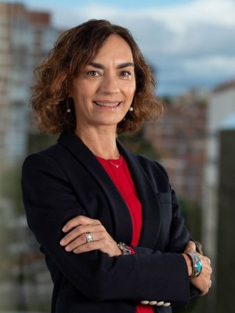 raquel tapia nueva directora general sanofi espana Merca2.es