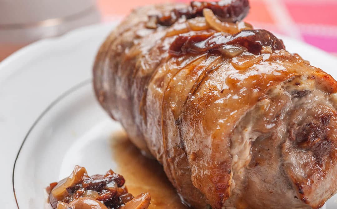 Receta de solomillo de cerdo relleno al horno, un plato típico de Navidad