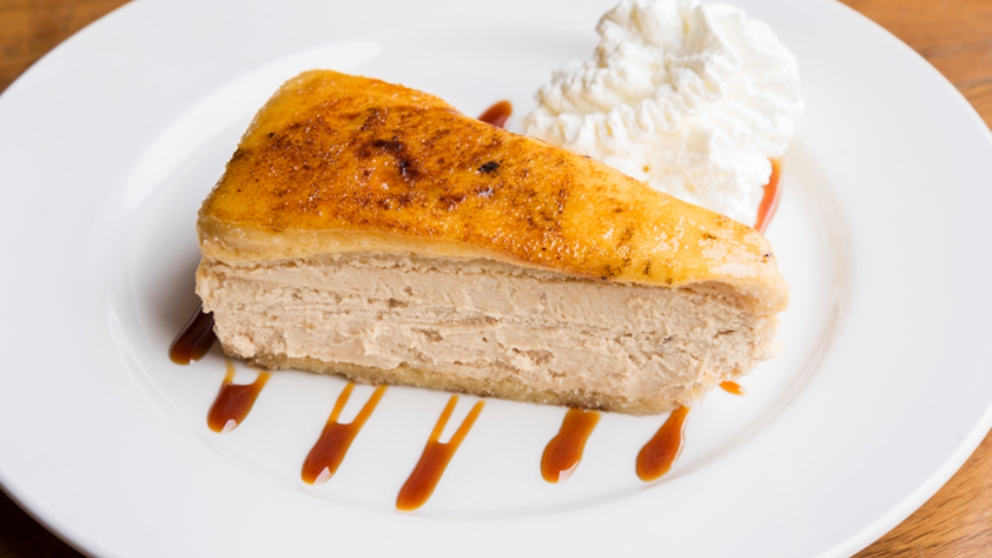 La tarta de turrón sin horno con la que vas a triunfar esta Navidad
