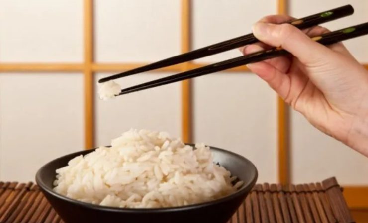 Palillos japoneses: longitud y grosor distintivos