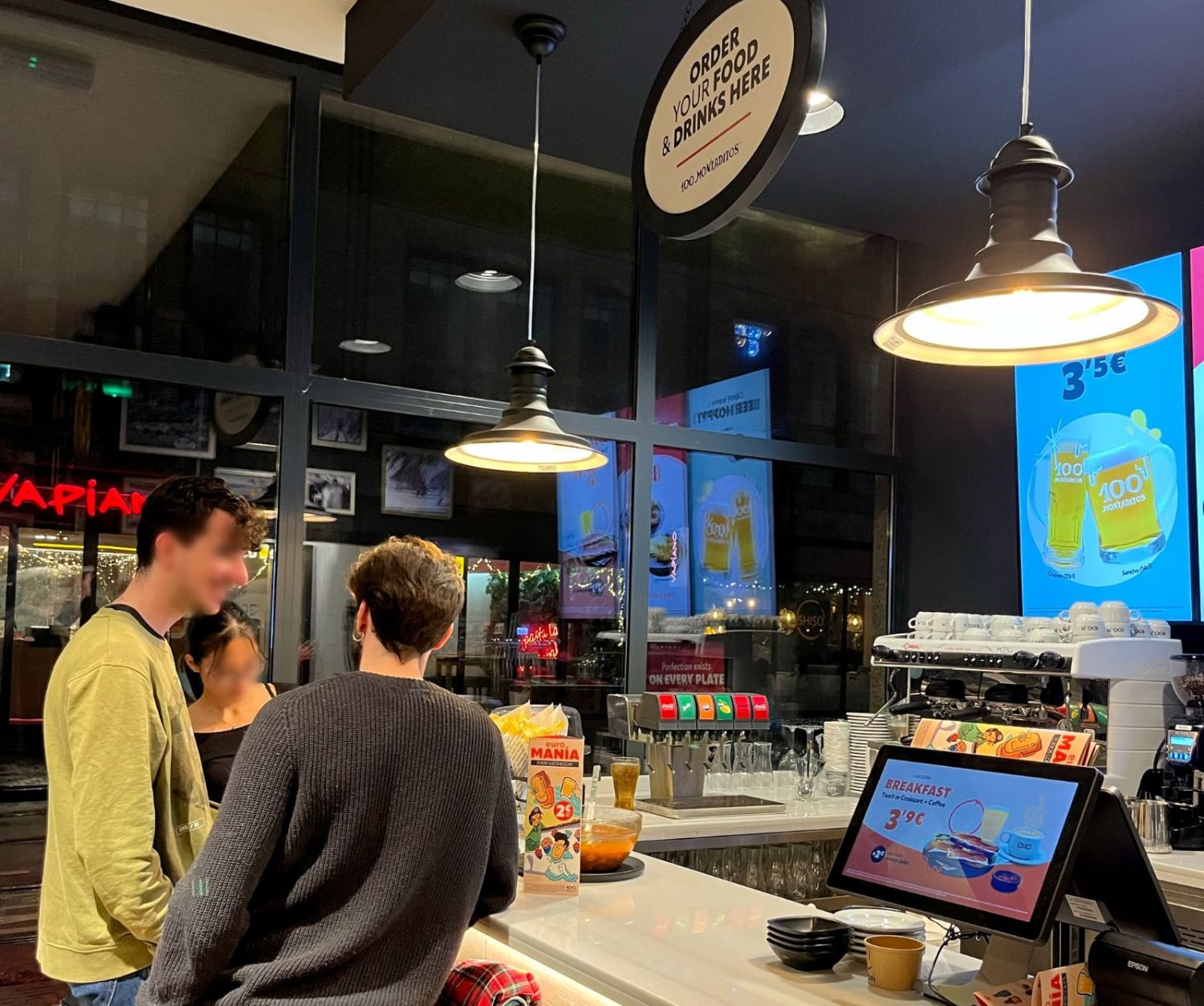 Erasmus y 100 Montaditos: la combinación que triunfa en Ámsterdam