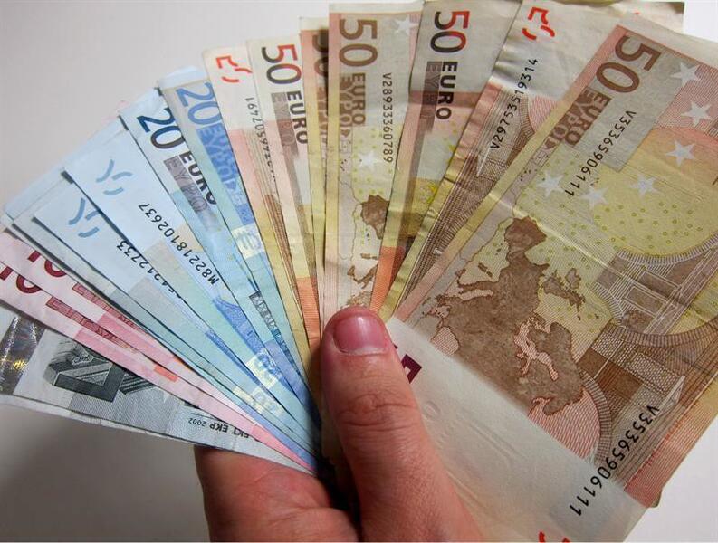 El salario medio en España crece un 5,4% anual en 2023, según Adecco