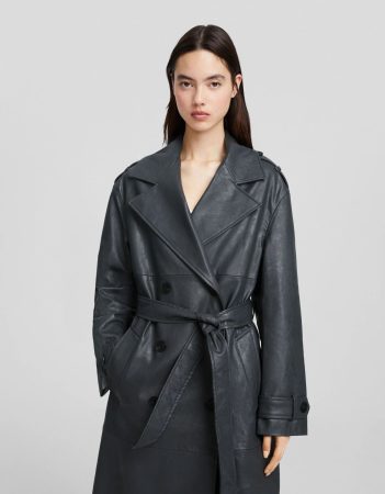 Abrigo trench efecto piel