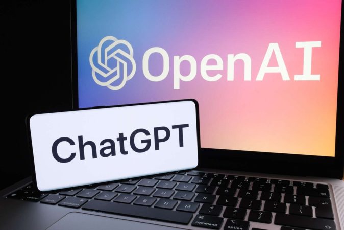 ChatGPT iphone 15 d Merca2.es