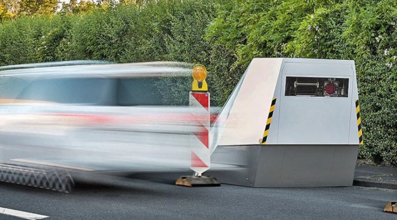 Lo que la DGT no quiere que sepas: se filtra la manera más efectiva para saber si vas a pasar cerca de un radar 43 Merca2.es El truco que se esta haciendo viral para enganar al radar de velocidad 7 Merca2.es