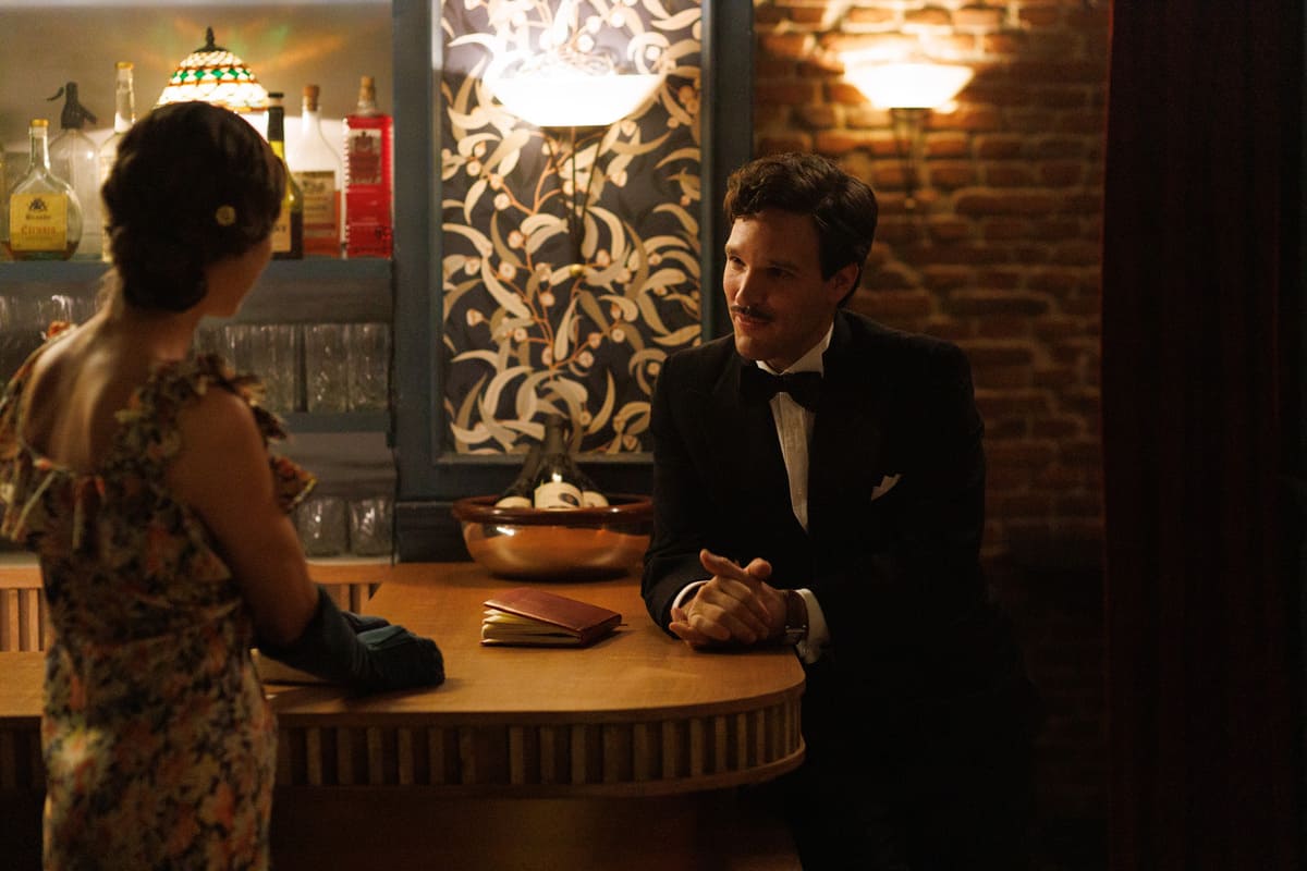En ‘La Moderna’ una extraña va a seducir a Íñigo siguiendo las órdenes de Carla