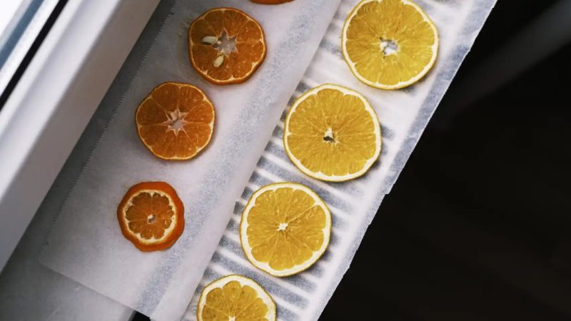 Estos son los principales beneficios de poner canela o naranja en los radiadores de casa 48 Merca2.es Cambia por completo el ambiente de tu casa con la canela o naranja en los radiadores