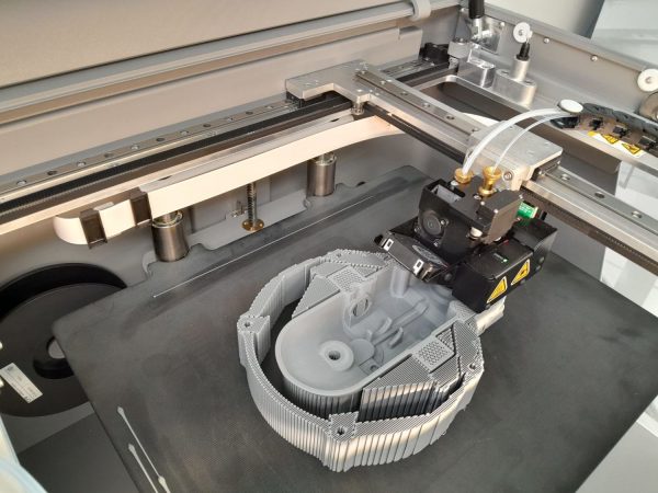 Renfe apuesta por la impresión 3D para acelerar la fabricación de piezas 1 Merca2.es EuropaPress 5719795 impresora 3d fabrican piezas flota renfe Merca2.es