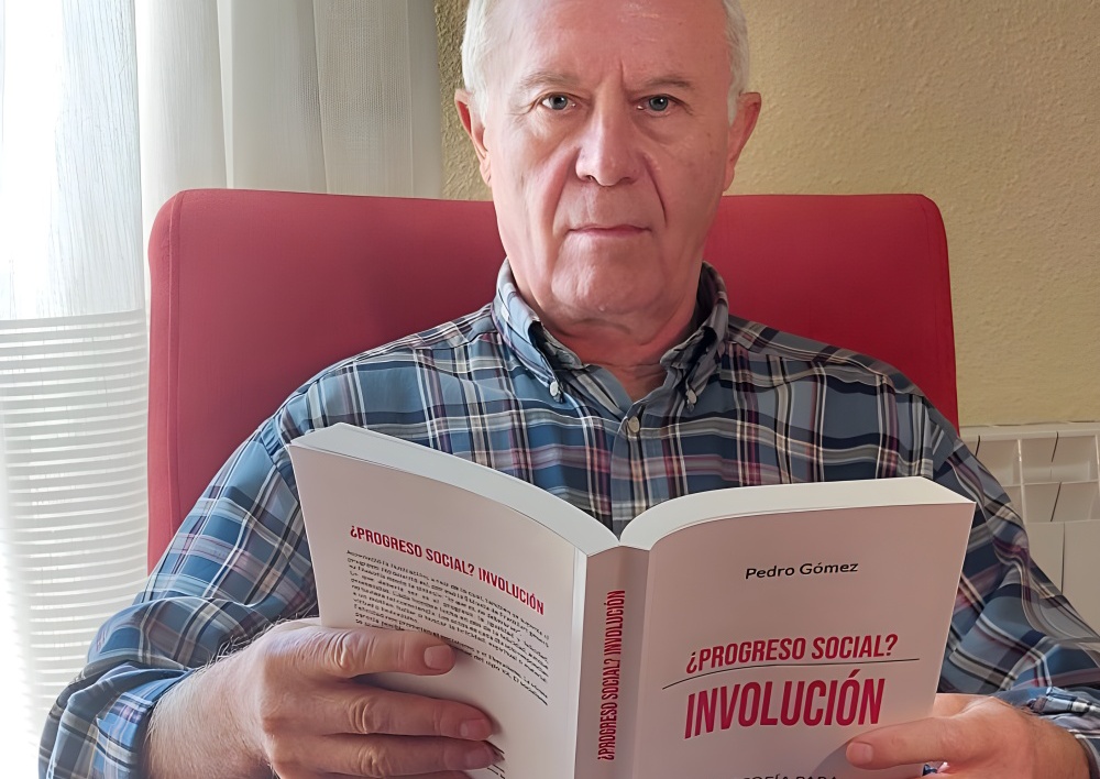 Gómez Muñoz lanza su último libro: “¿Progreso Social? Involución”