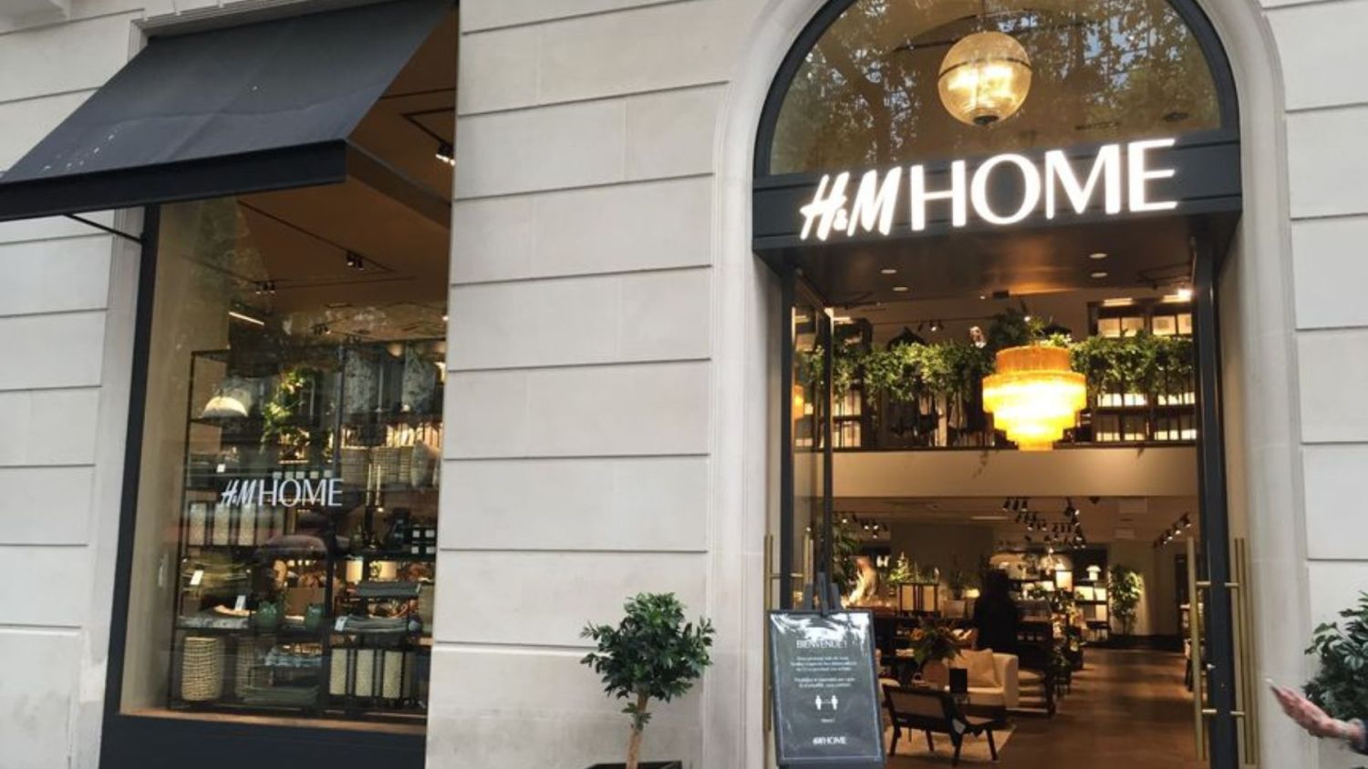 H&M emula a Ikea y Zara Home con estos muebles y accesorios para redecorar tu casa a buen precio