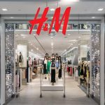H&M enfoca sus novedades esta semana en tus vacaciones: Bikinis, bañadores y vestidos para lucir en la playa y en la piscina 