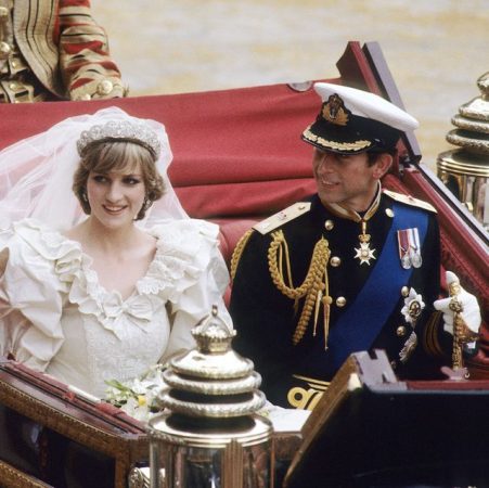 Las infidelidades más escandalosas de la realeza europea. De Felipe de Edimburgo a Letizia Ortiz 100 Merca2.es Carlos y Diana de Gales, a todas luces infidelidades escandalosas por ambas partes