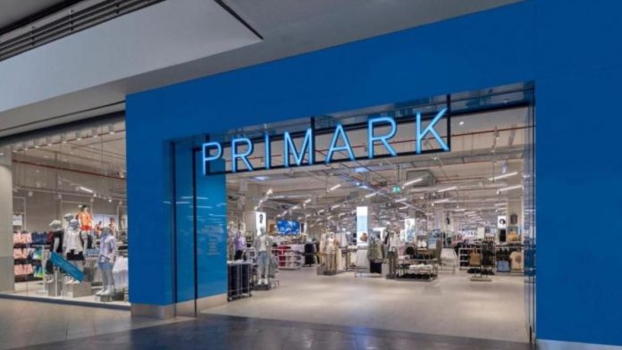 Primark tiene el zapatero perfecto para los fanáticos del orden y del estilo a un gran precio