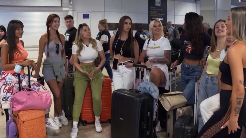 Ya queda menos para 'La isla de las tentaciones 7' en Telecinco, te contamos todo lo que se sabe hasta el momento 44 Merca2.es Primer encuentro de los solteros