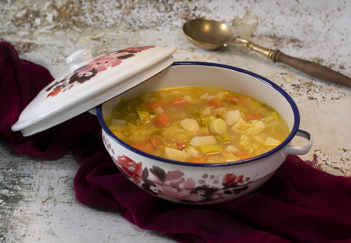 Saborea la sopa ‘Renacedora’: Un placer culinario con medicina ancestral