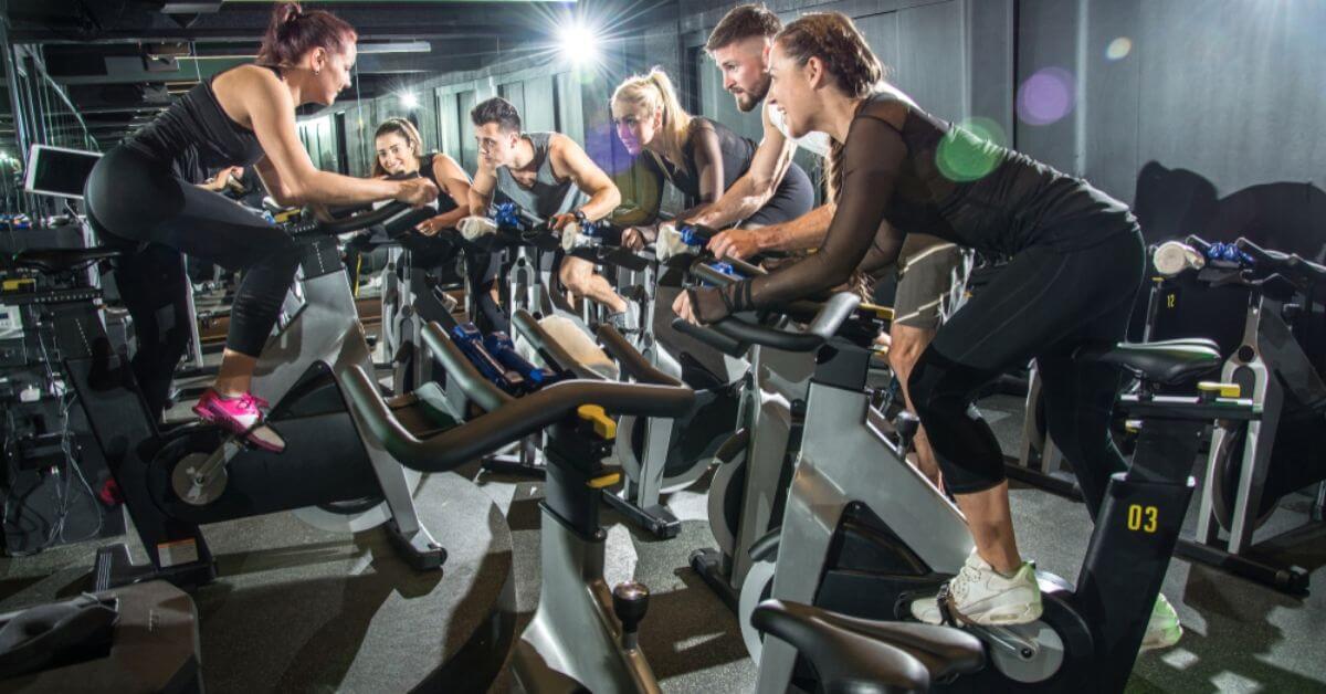Adicción al spinning: Cómo puede afectar negativamente tu salud física y mental