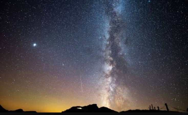 Te contamos dónde, cómo y cuándo puedes disfrutar de la primera lluvia de estrellas del año 20 Merca2.es Calendario extendido: 28 de diciembre al 12 de enero