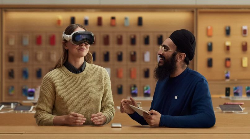 Apple retrasa la entrega de Vision Pro  por exceso de éxito en las preventas