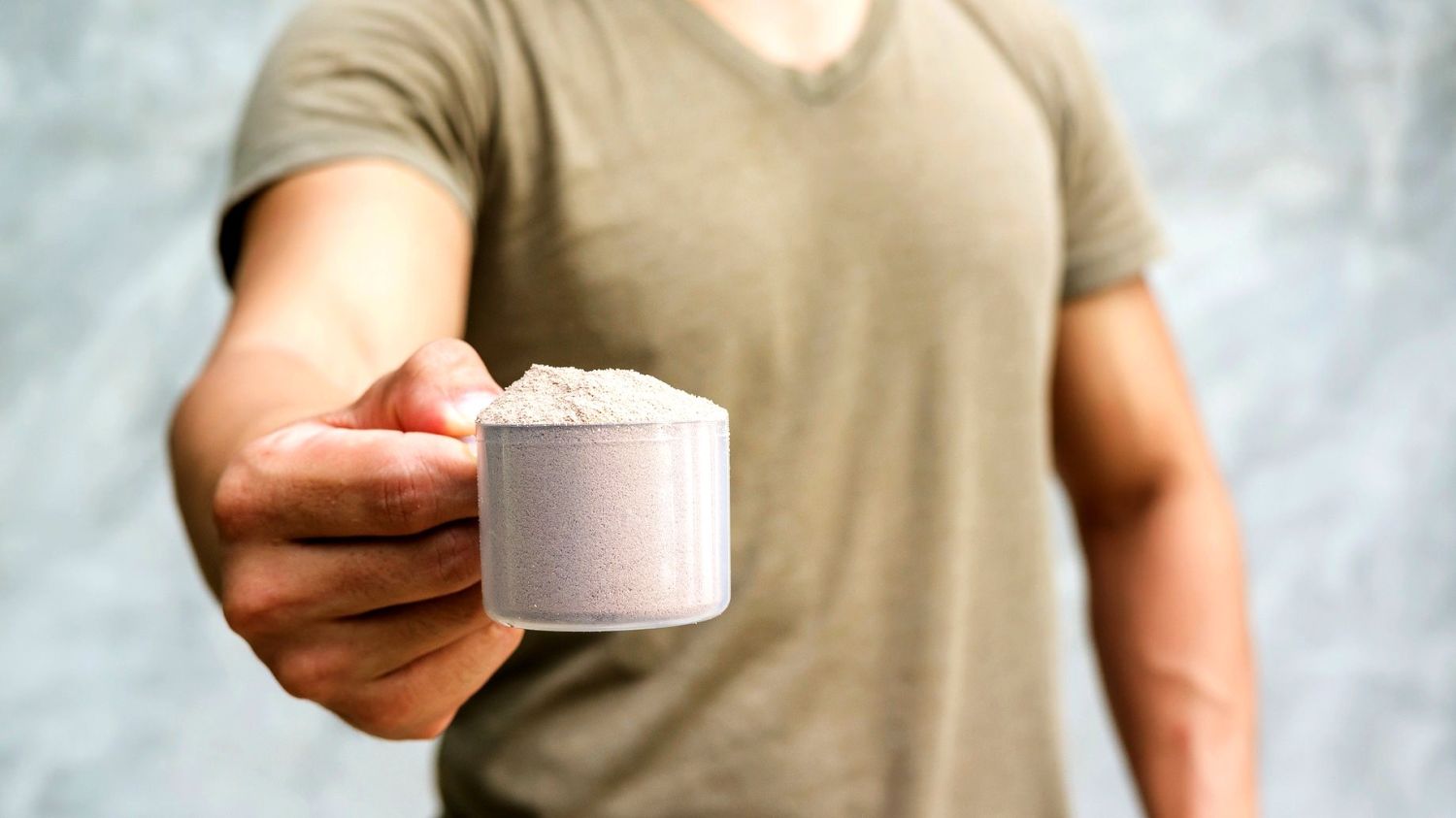 Proteínas naturales vs. Whey: ¿Realmente hay una diferencia? 4 Merca2.es BENEFICIOS ADICIONALES DE LAS PROTEÍNAS NATURALES