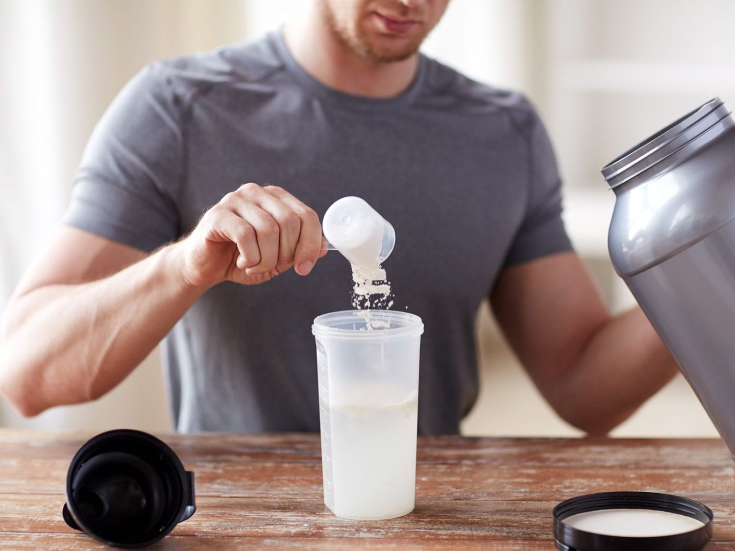 Proteínas naturales vs. Whey: ¿Realmente hay una diferencia? 2 Merca2.es FACTORES A CONSIDERAR Y OBJETIVOS PERSONALES