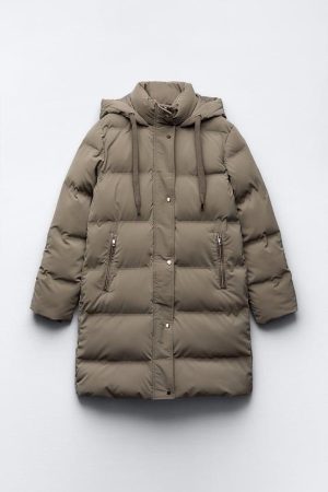abrigos acolchados de zara color tostado d1d0bdac 240105094847 563x845 Merca2.es