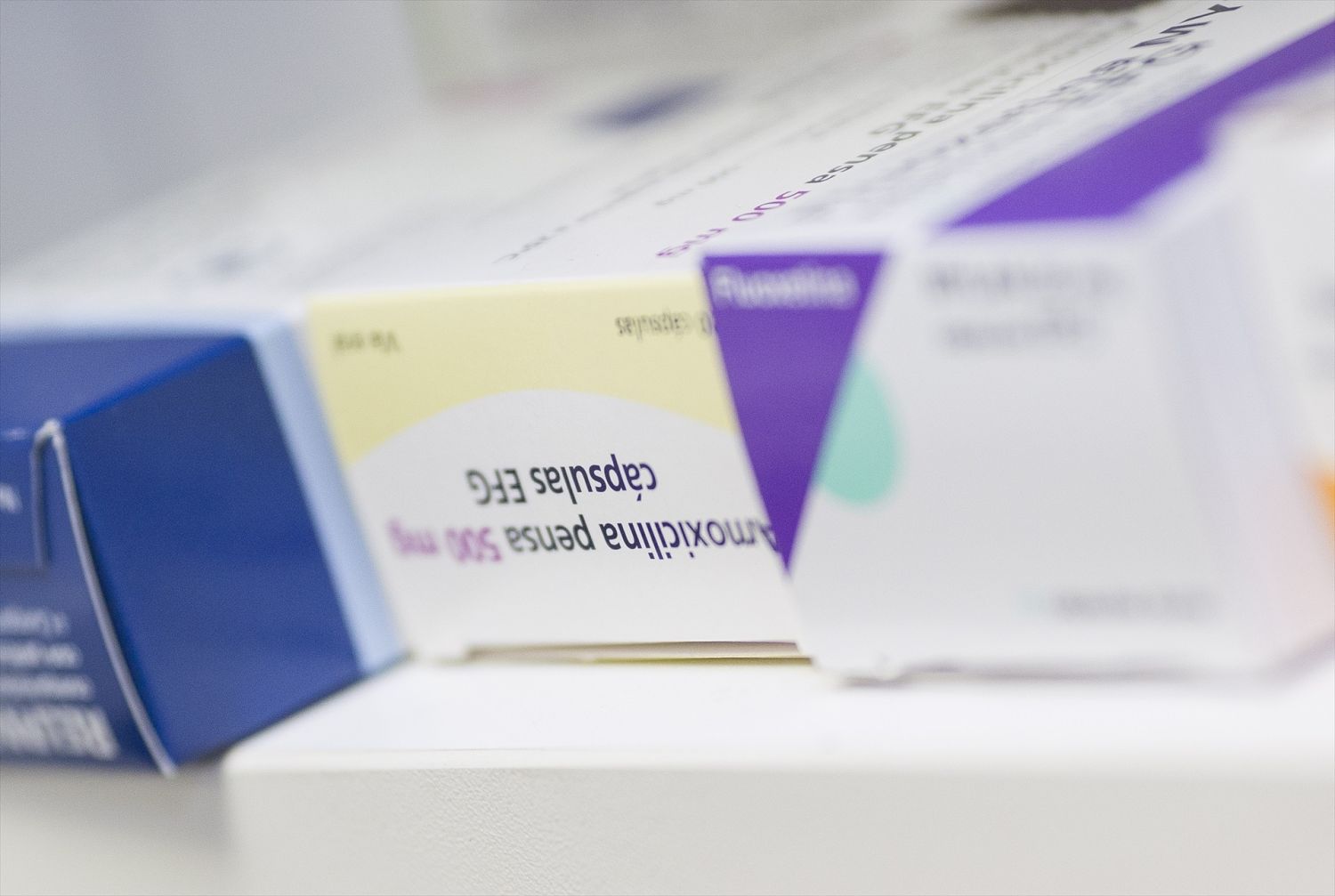 La amoxicilina de Sandoz sigue con escasez pese a sus esfuerzos por aumentar su producción