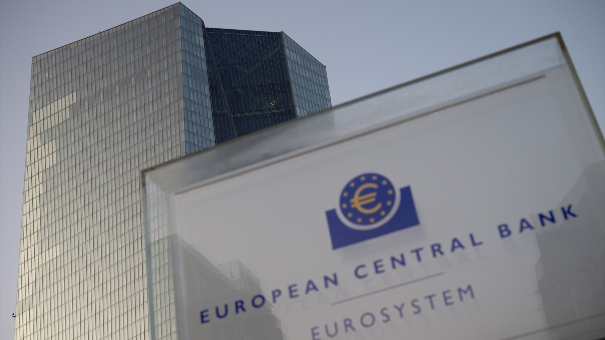 Los datos refuerzan la dependencia del BCE de los precios de los servicios y salarios