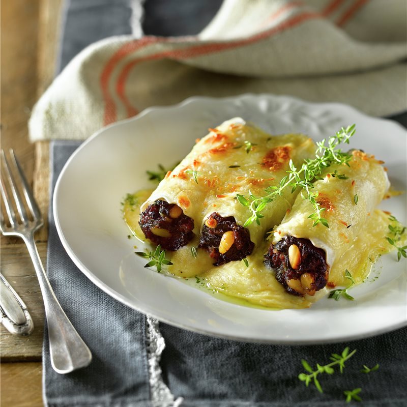 Deliciosos canelones de espinacas, morcillas y piñones: Una experiencia culinaria que deleitará tu paladar