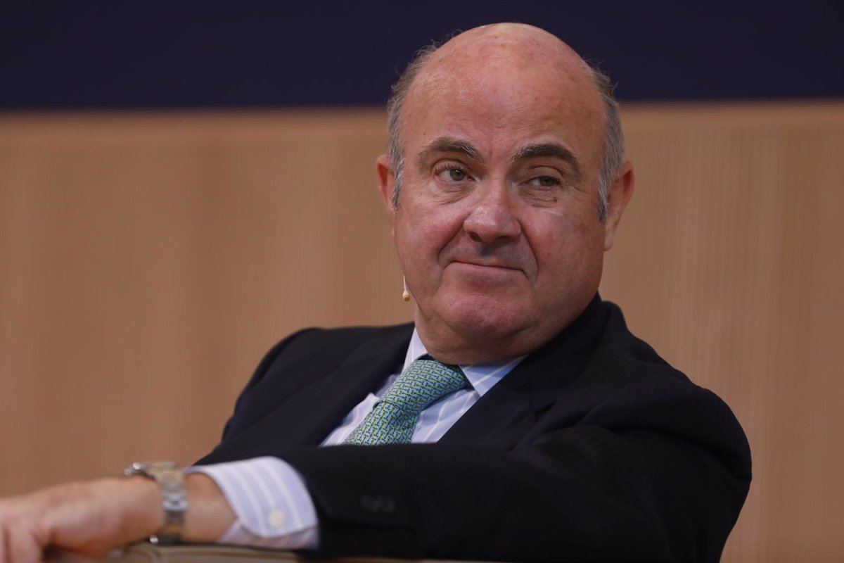Guindos asegura que el BCE modificará los tipos en función de los datos y no de las fechas