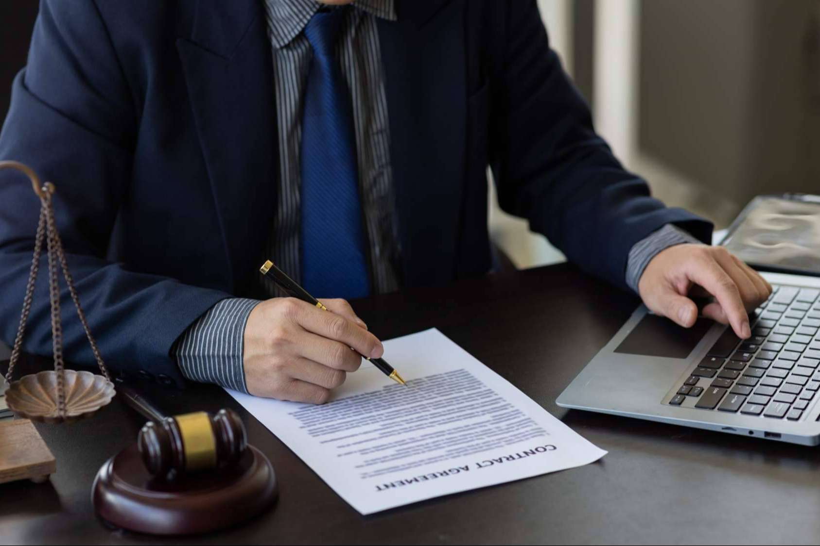 Un despacho de abogados en Coruña expertos en la defensa penal