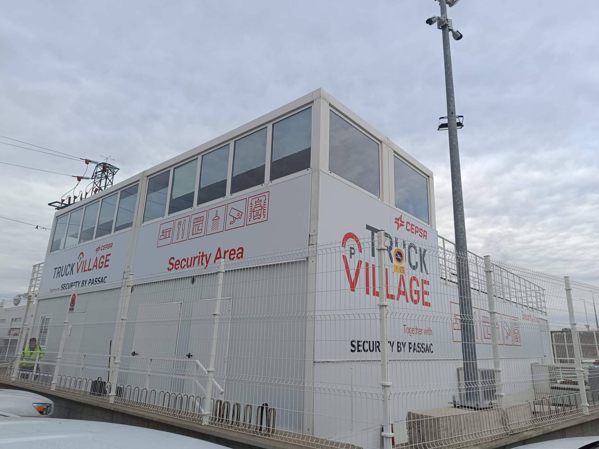 El empresario Raúl Esteban Herranz partícipe en el primer Truck Village de CEPSA en España