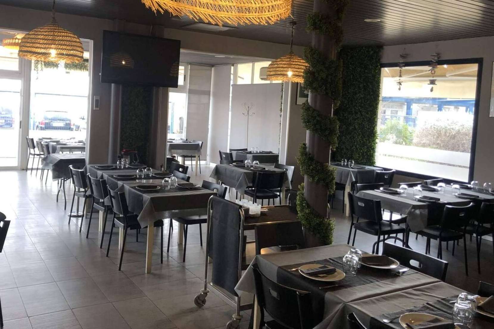 Especialidades en cocina marinera con el restaurante Arrocería Ca La Mary, una propuesta de Plaza del Mar