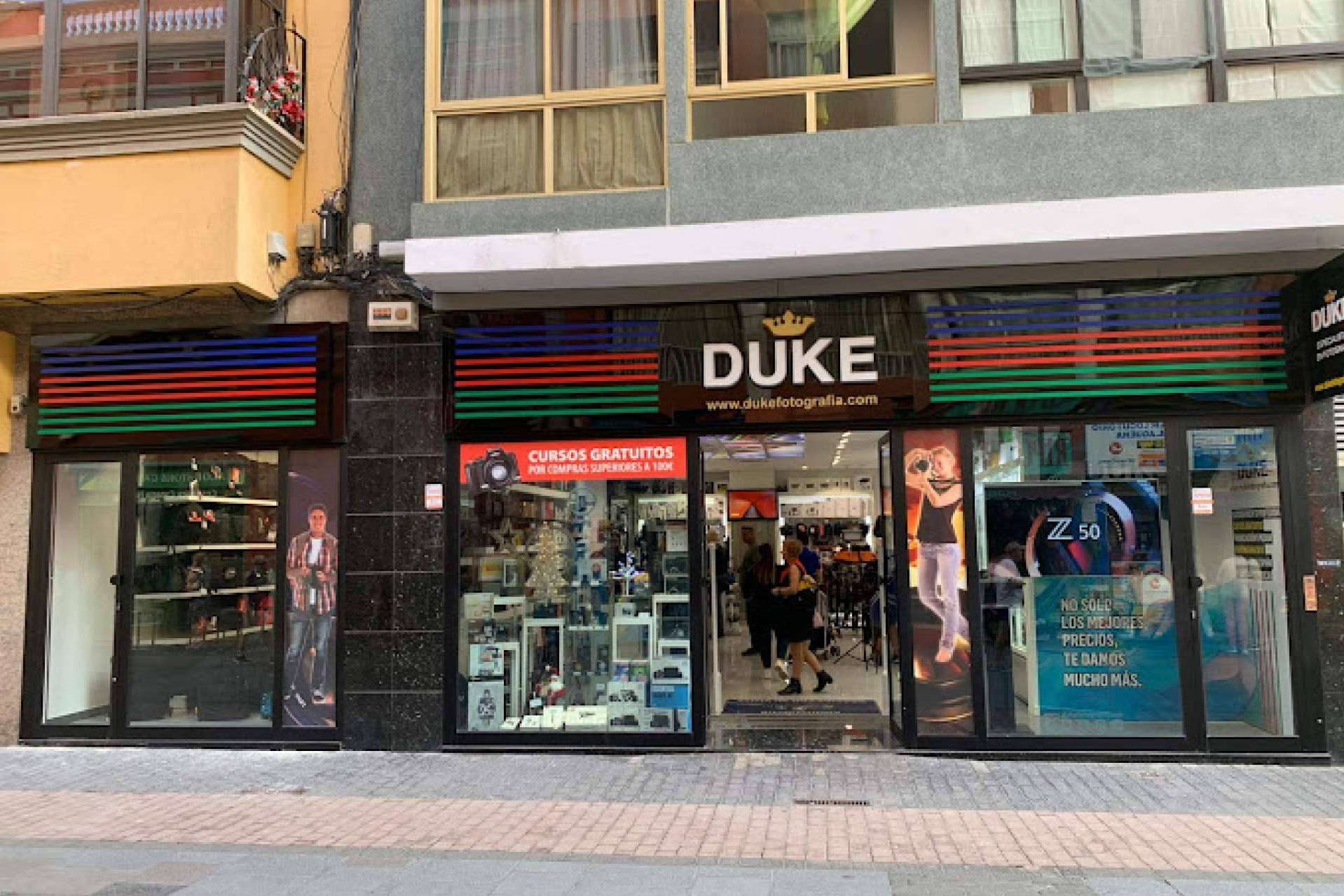 Material para transportar equipo fotográfico sin dañarlo, con Duke Fotografía