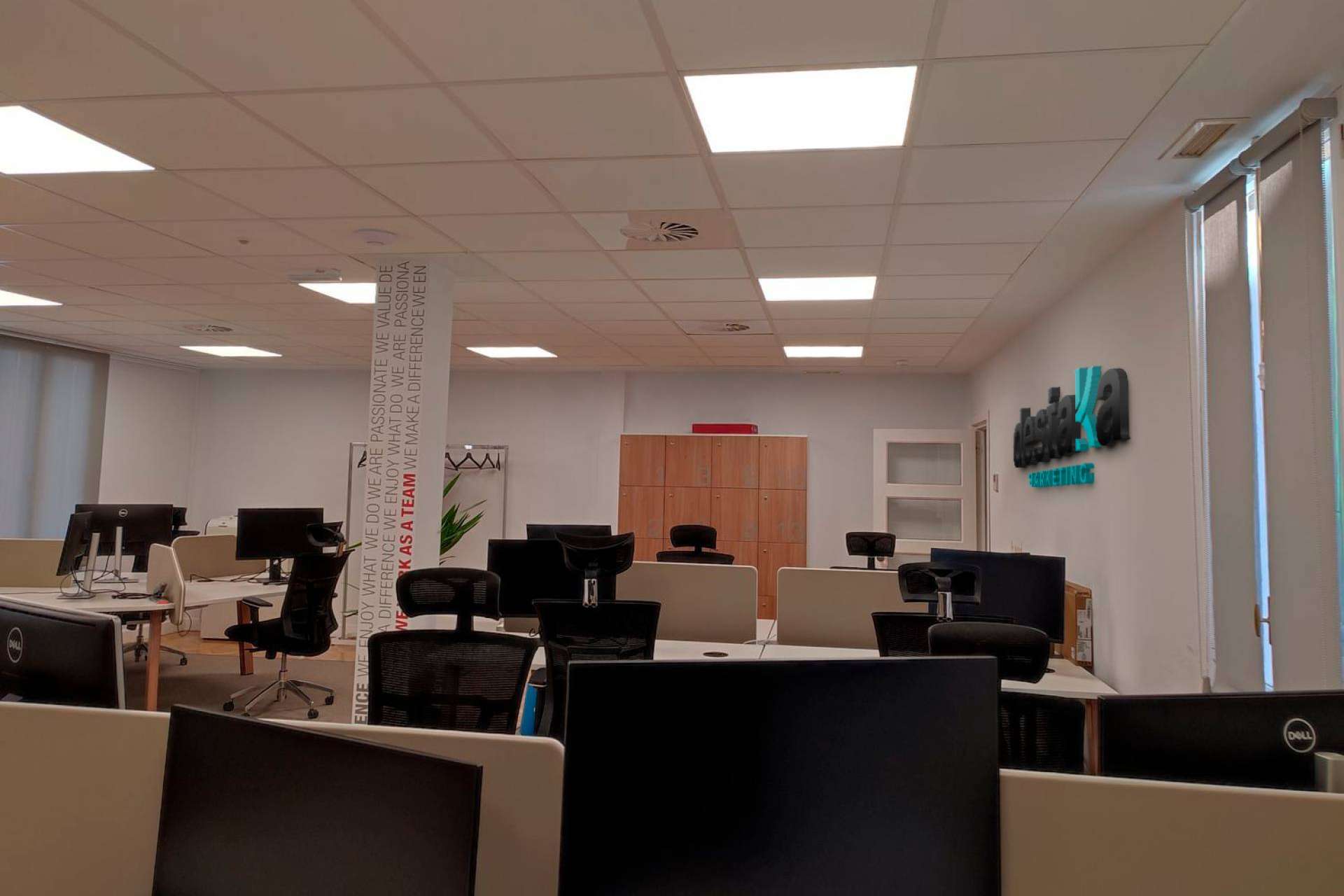 El marketing digital español se reinventa y se ‘destaKa’