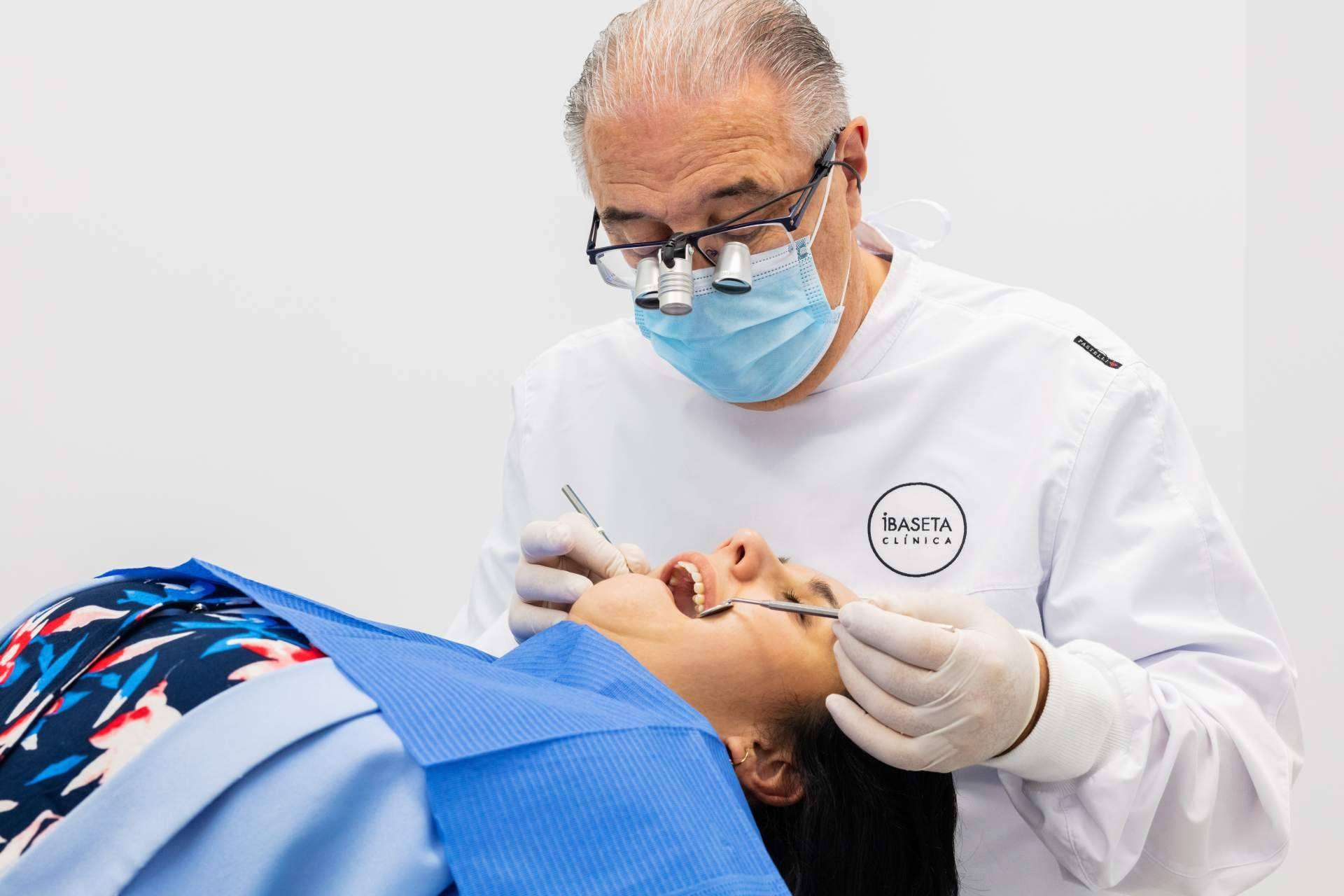 Clínica Ibaseta cuenta con especialistas en estética dental en Asturias