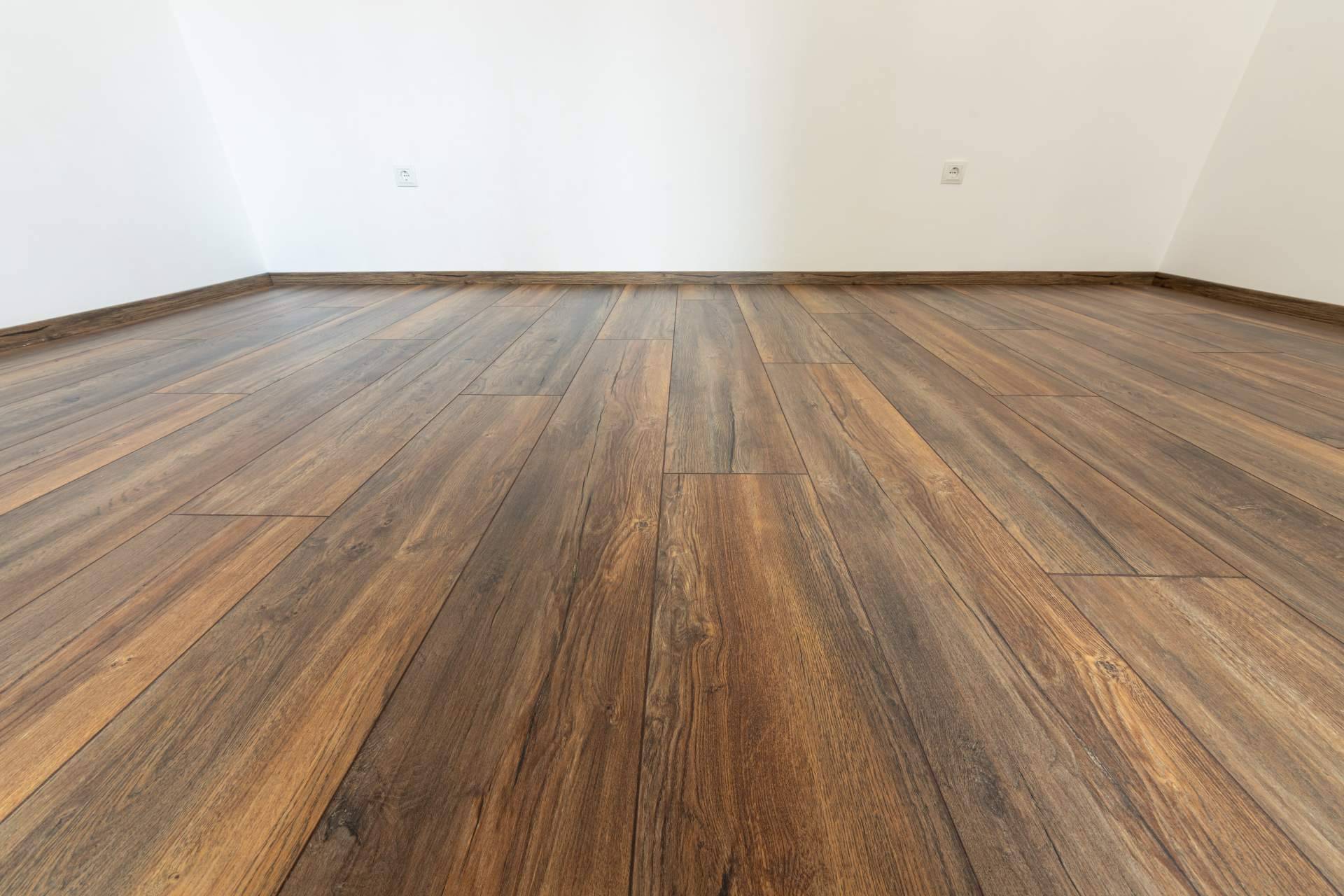 Cambiamos Tu Suelo ofrece un servicio de laminado a domicilio