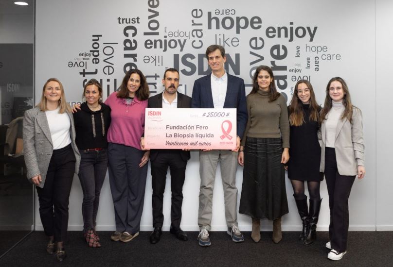 ISDIN dona por sexto año 25.000 euros a la Fundación FERO gracias a la campaña ‘Juntas’