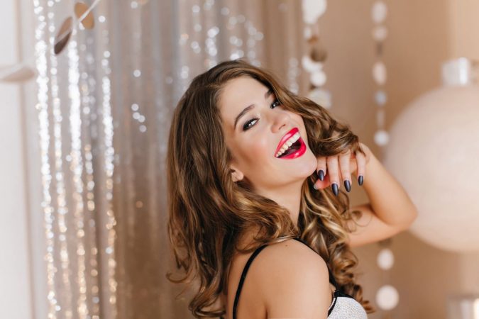 maquillaje perfectos para Nochebuena y Navidad 1 Merca2.es
