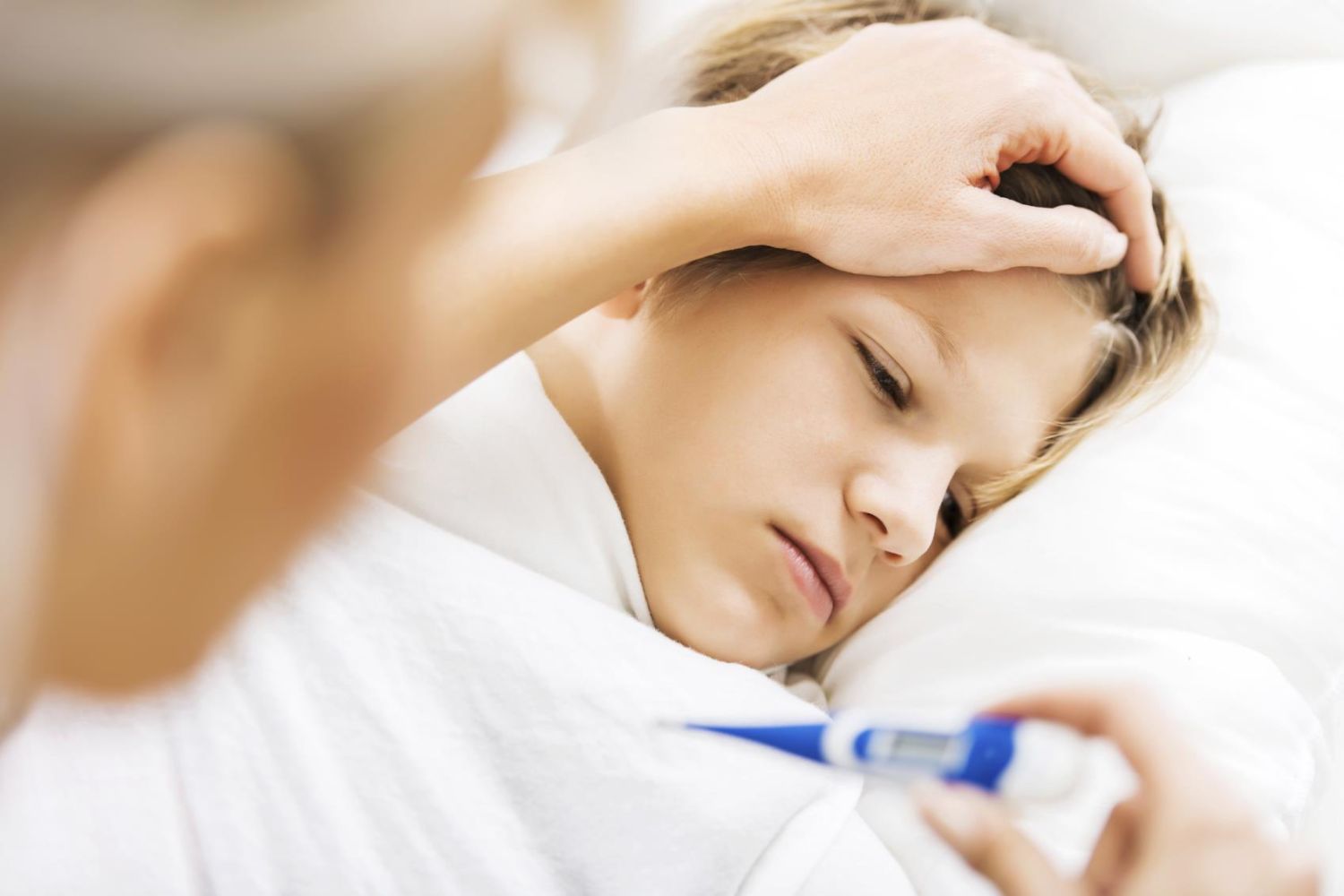 Te contamos todo sobre la meningitis: sus síntomas, cómo se contagia y cómo tratarla