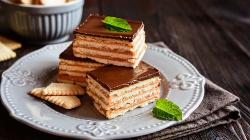 tarta de galletas chocolate y natillas Merca2.es