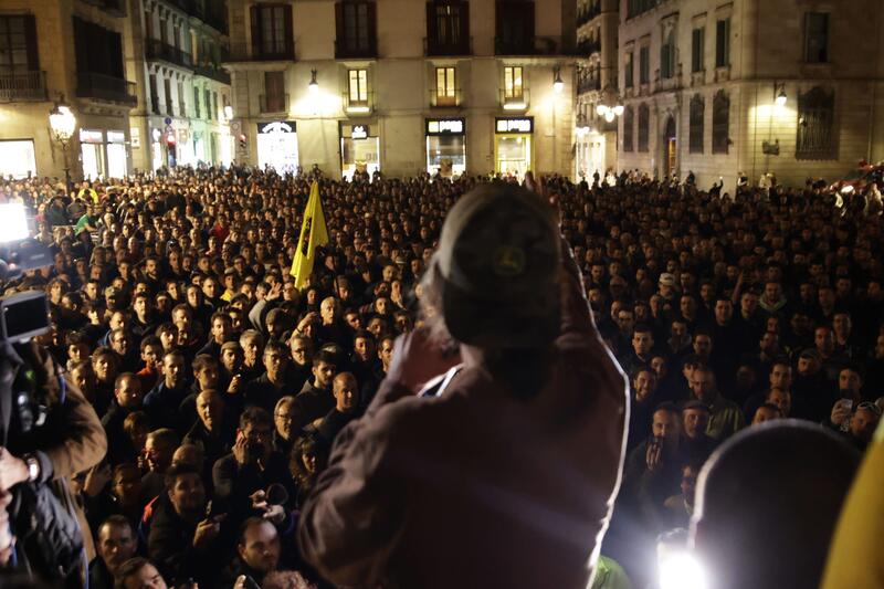 El grueso de los agricultores concentrados en Barcelona vuelve a sus lugares de origen