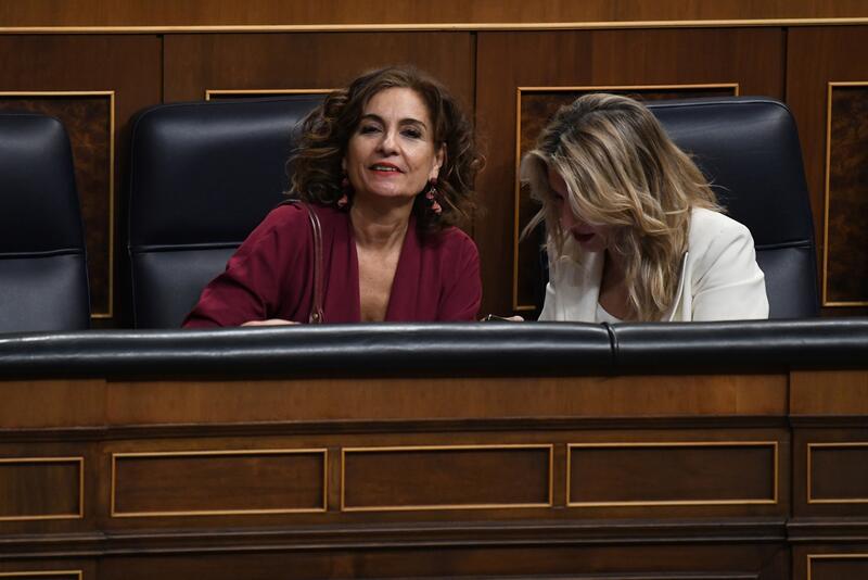 Montero contesta al PP que la dimisión del director de los fondos europeos fue por «motivos personales»