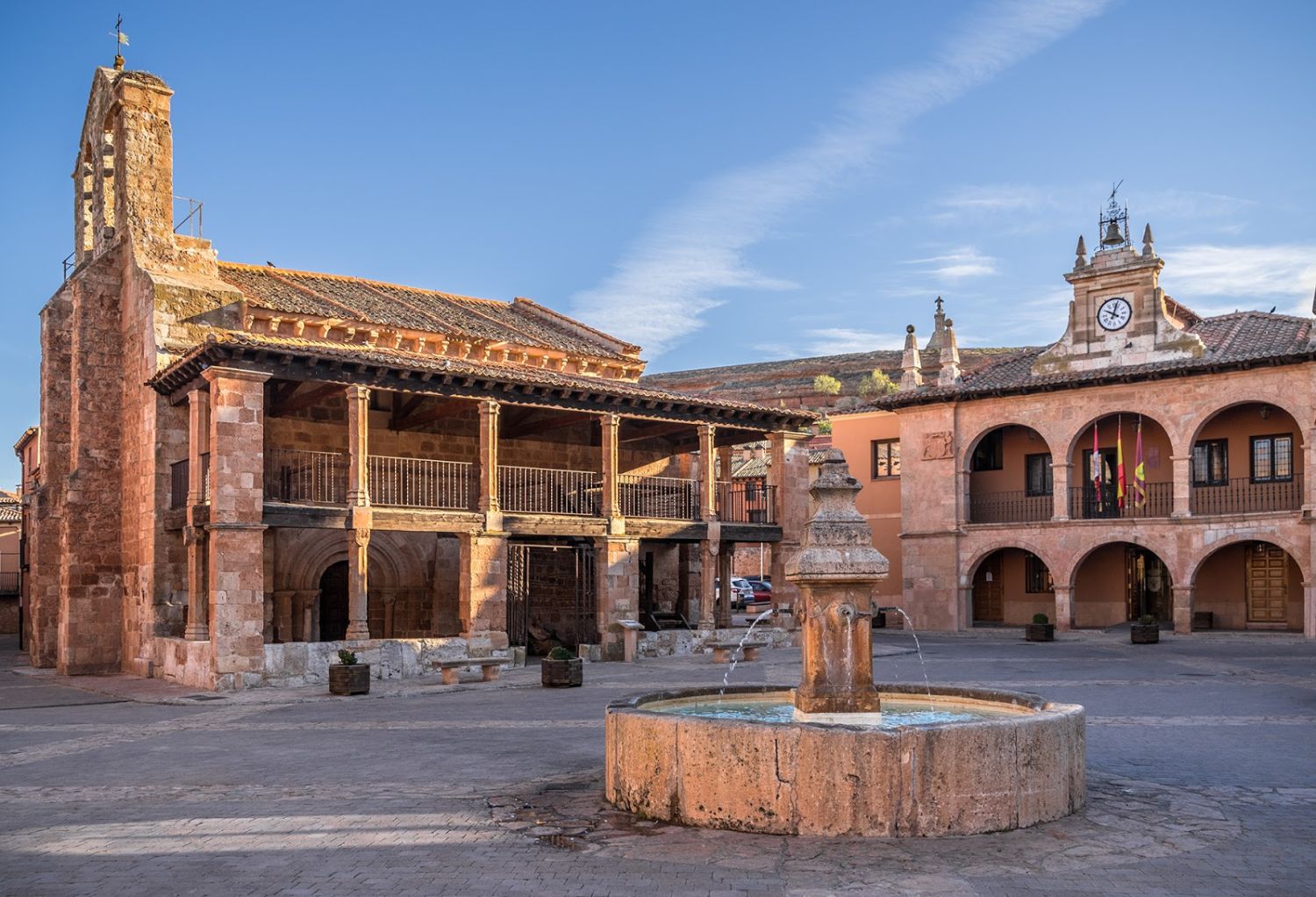 No te pierdas este impresionante pueblo medieval español a menos de dos horas de Madrid