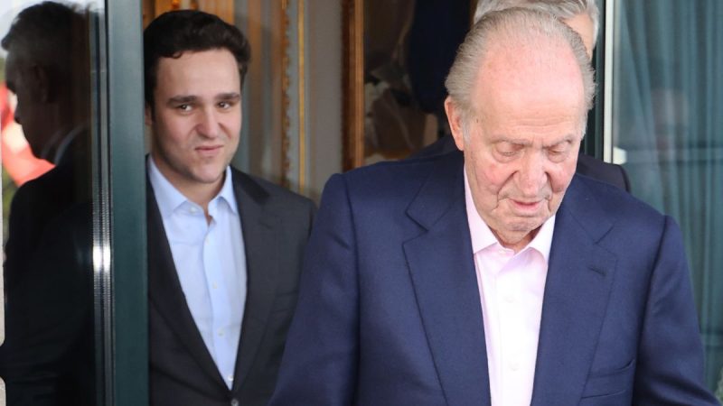 Una biografía desvela los graves problemas del rey Juan Carlos con sus hijas y nietos 2 Merca2.es El rey Juan Carlos y sus nietos: predilección Marichalar