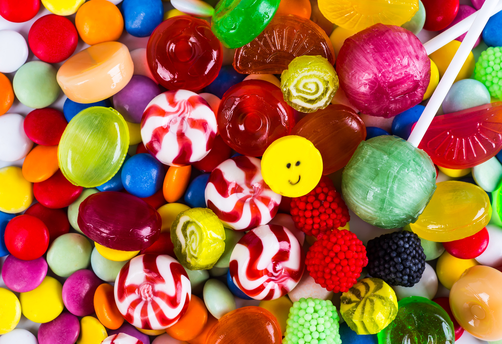 Enemigos Dentales: 6 alimentos causantes de caries que tus hijos adoran
