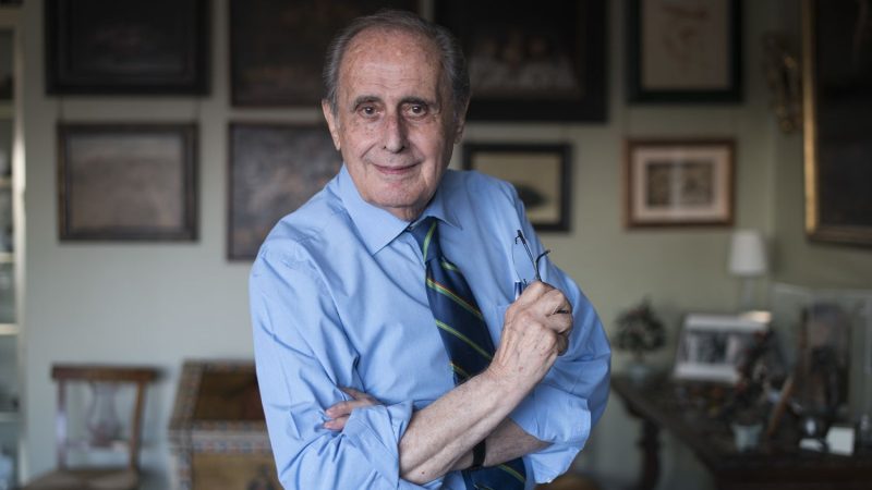 A continuación, Jaime Peñafiel relata un encuentro que escuchó