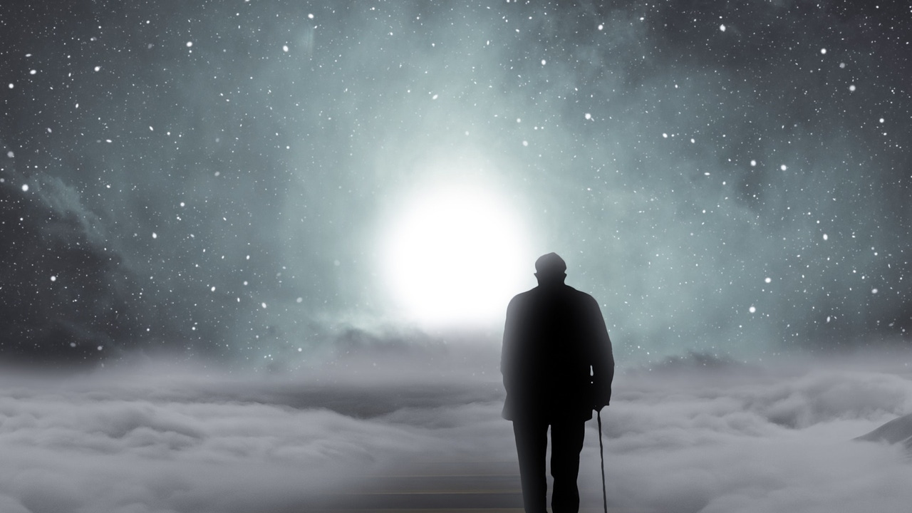 Oído, vista, olfato, gusto o tacto ¿Cuál es el último sentido que se pierde al morir?