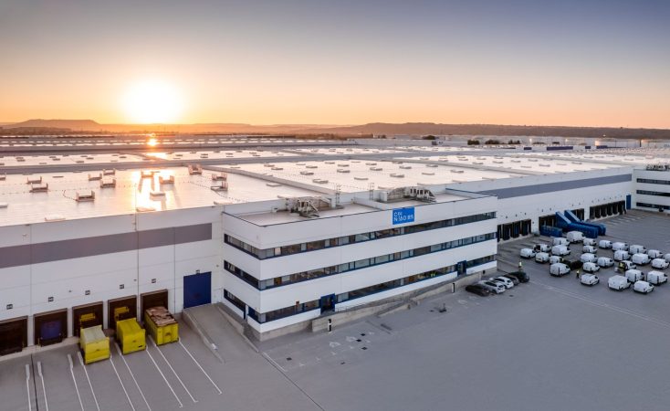 Los beneficios de JD.com plantan cara al gigante chino Alibaba 2 Merca2.es Sede y centro logistico de Cainiao en San Fernando de Henares Merca2.es