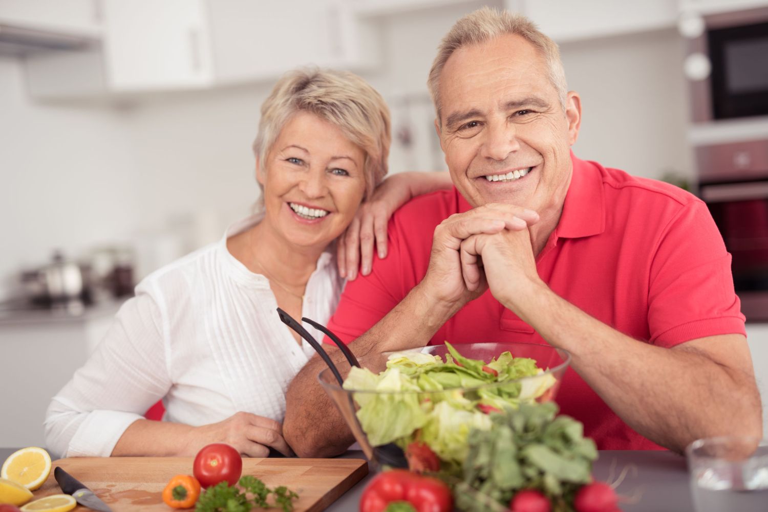 DIETA DE LA LONGEVIDAD: MÁS ALLÁ DE LA ALIMENTACIÓN, LOS ALIMENTOS CLAVE PARA LA JUVENTUD