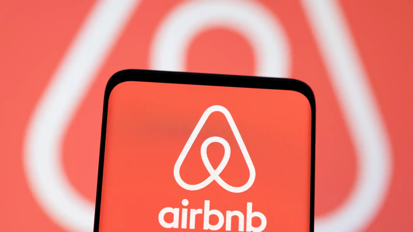 Airbnb reporta en España 130.000 empleos creados y un impacto económico de 8.500 millones en 2023